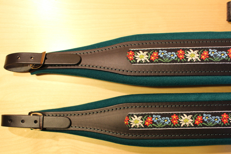 Melodeon or Small Accordion Shoulder Straps made in Italy with 45 mm wide padding  Regular
